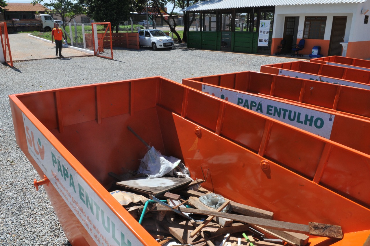Distrito Federal amplia descarte de poda e galhadas em papa-entulhos