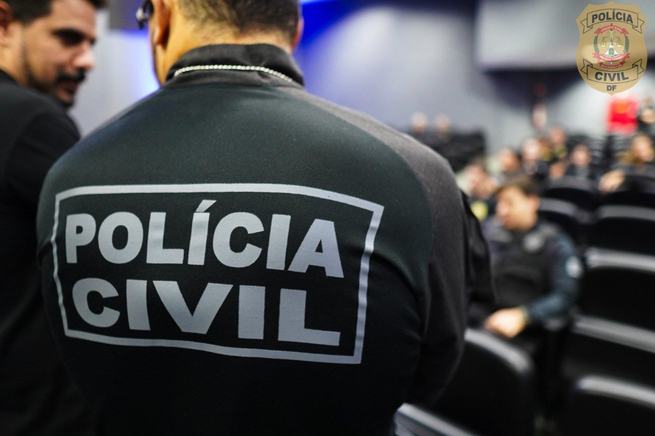 Dois homens são presos com Hilux furtada no Distrito Federal