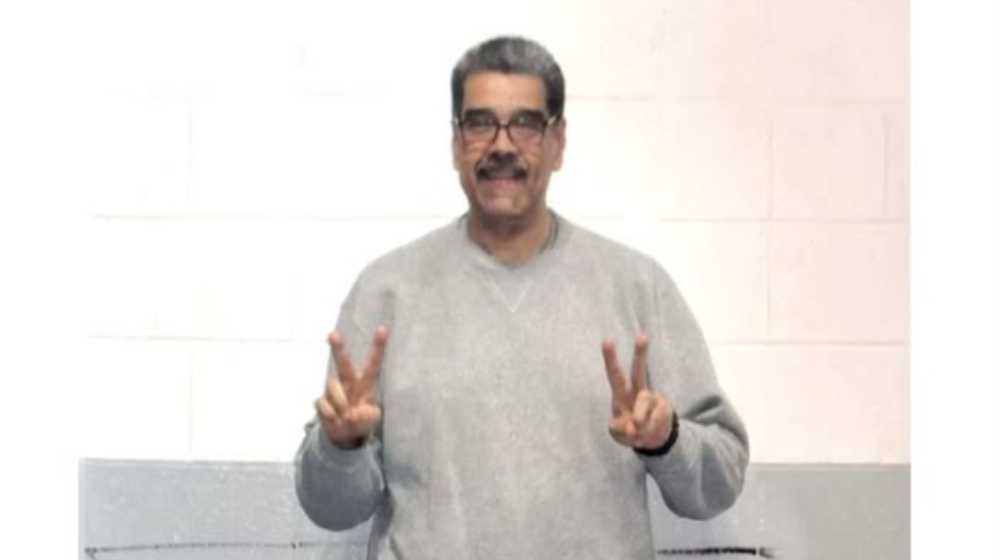 Ex-ditador Maduro ressurge em fotos preso nos EUA: ‘Estamos firmes’