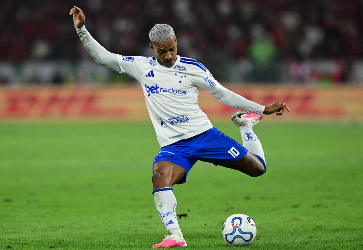 Flamengo cede virada para o Cruzeiro e segue vice-líder do Brasileirão