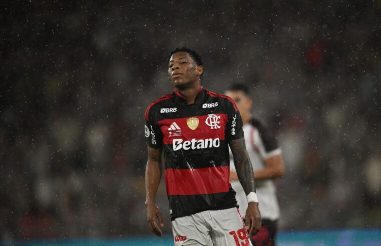 Flamengo encaminha transferência de Plata para Dinamo de Moscou por cerca de R$ 60 milhões
