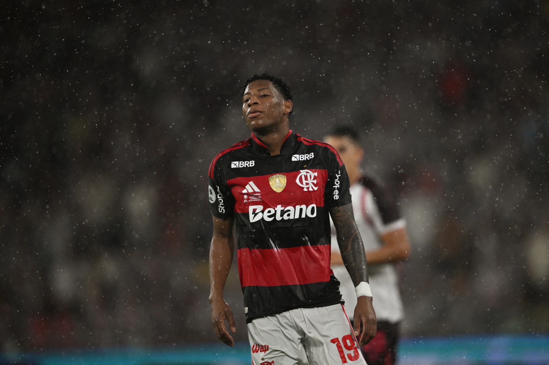 Flamengo encaminha transferência de Plata para Dinamo de Moscou por cerca de R$ 60 milhões