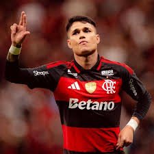 Flamengo projeta ter Luiz Araújo contra o Cruzeiro; saiba como está o DM