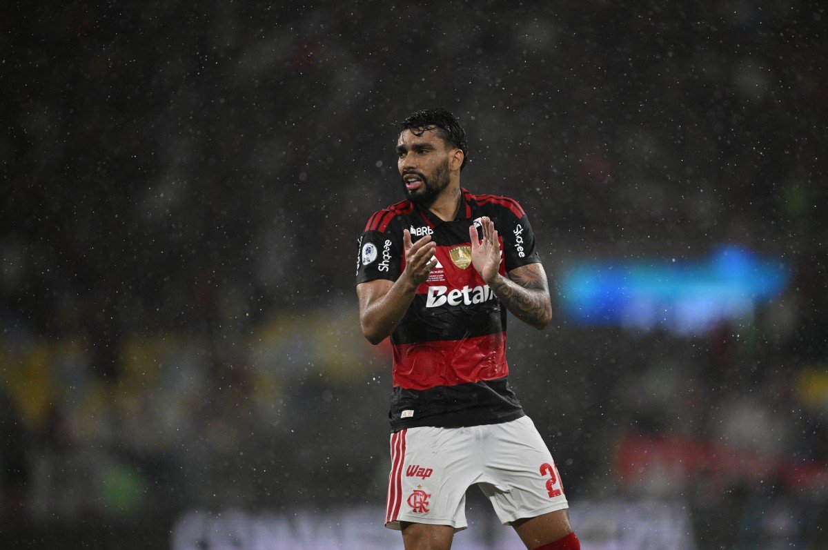 Flamengo projeta volta de Paquetá em nova pausa no calendário após empates