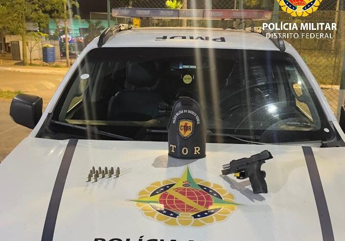 Homem é preso com pistola 9 mm durante blitz em São Sebastião