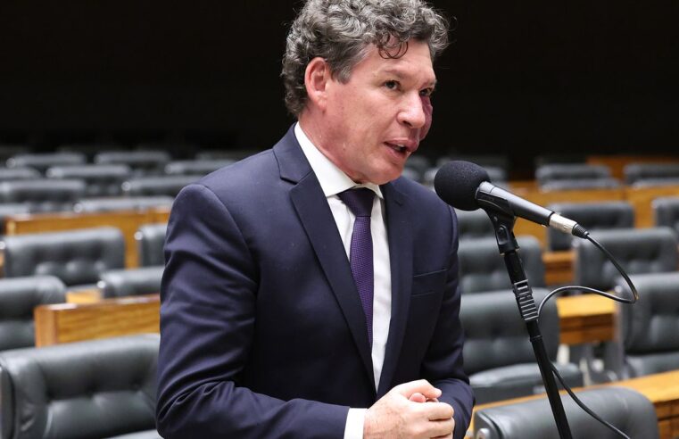 Hugo Motta indica presidente da comissão da MP da Taxa das Blusinhas