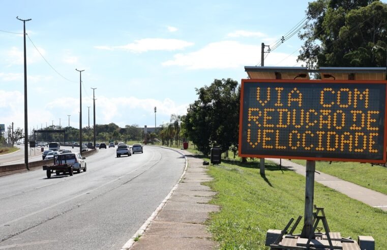 Instalação de semáforos na Via JK é suspensa para estudo