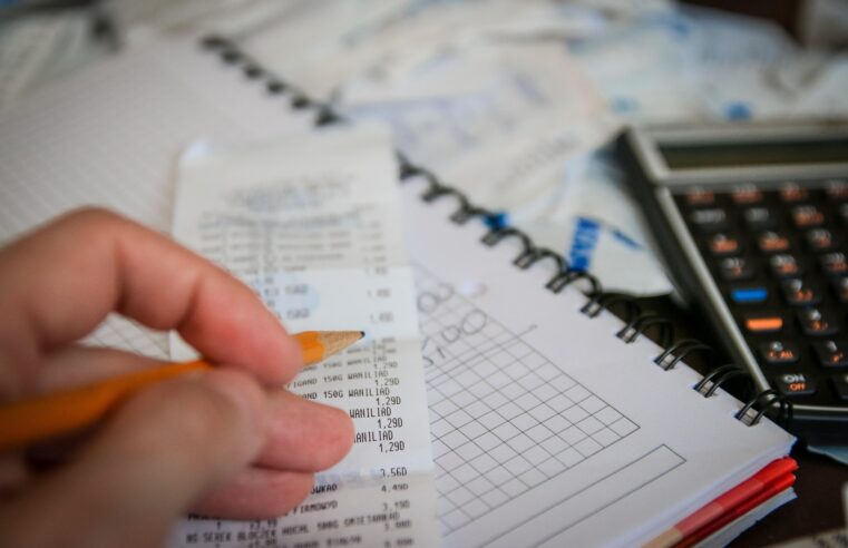Justiça bloqueia bens de empresa após consumidor ter prejuízo de R$ 43,5 mil
