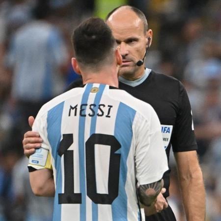 Messi diz ter ‘muitas dúvidas’ sobre continuar jogando por ‘muito mais tempo’