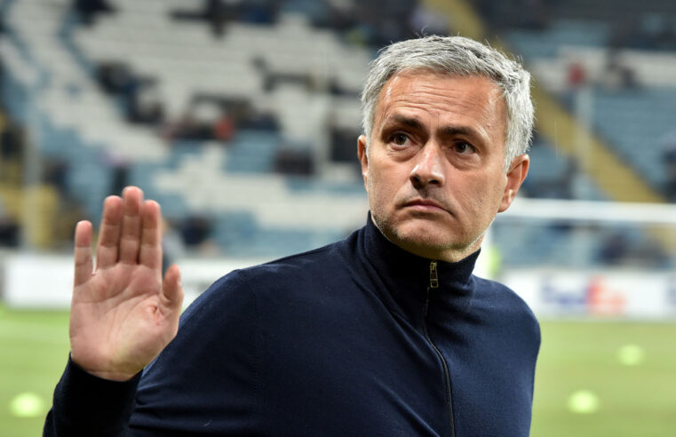 Mourinho diz que elenco do Real Madrid está fechado e descarta saída de Endrick