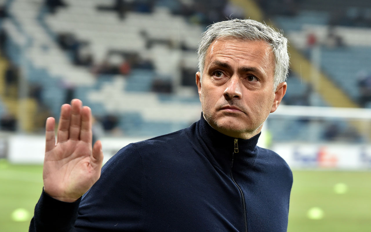Mourinho diz que elenco do Real Madrid está fechado e descarta saída de Endrick