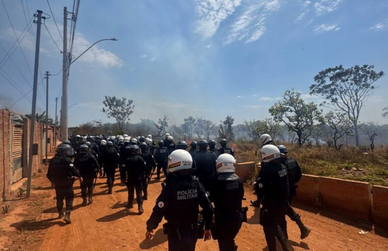 PMDF participa de operação integrada para desocupar área irregular na Estrutural