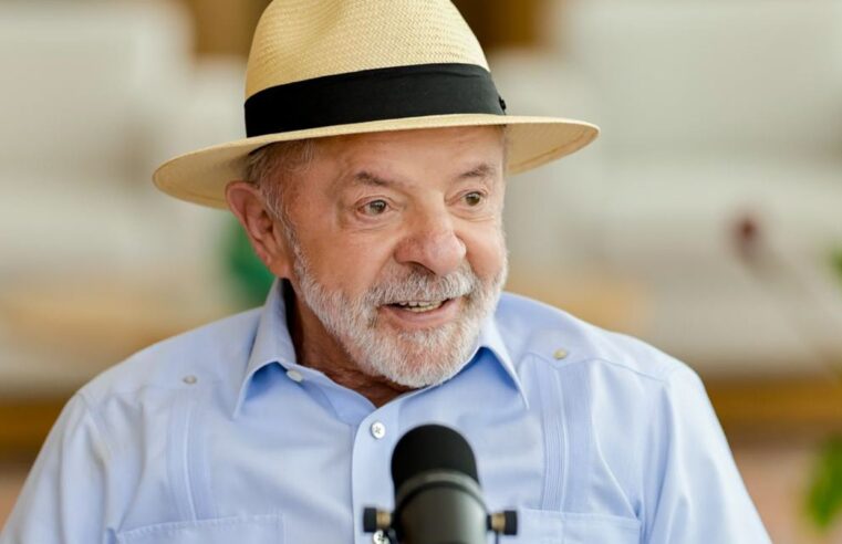 Pelo PT, Lula busca reeleição com foco em pautas sociais