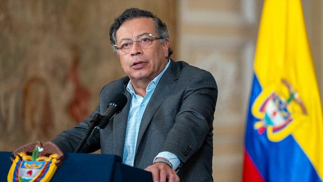Petro diz temer guerra civil às vésperas de deixar o poder