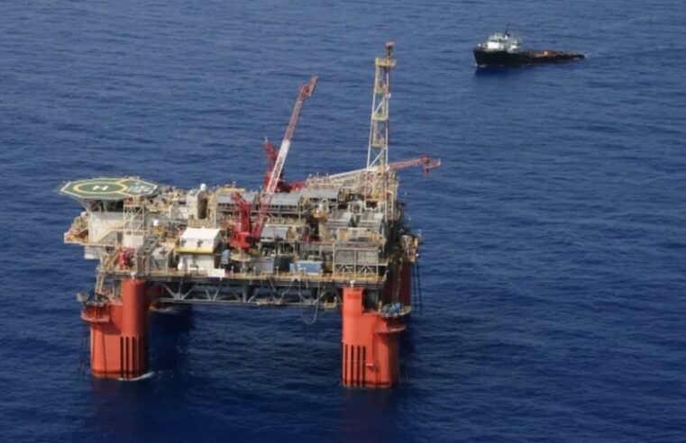 Petróleo sobe pela quinta sessão seguida com escalada entre EUA e Irã