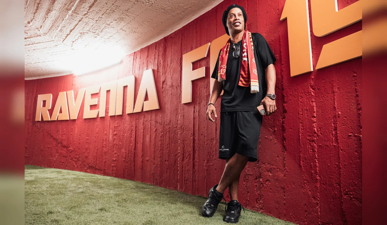 Ronaldinho pode voltar aos gramados aos 46 anos e buscar gol histórico