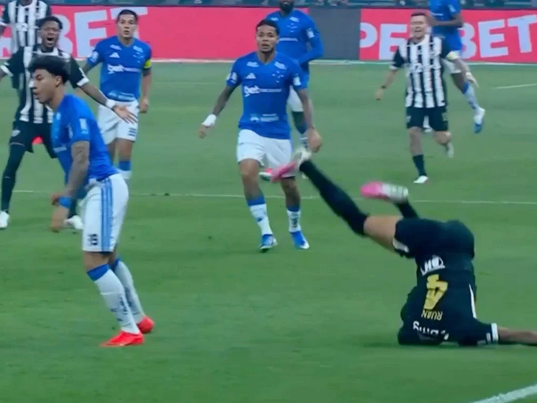 Ruan chama Kaio Jorge de “mau caráter” após lance que o tirou do clássico