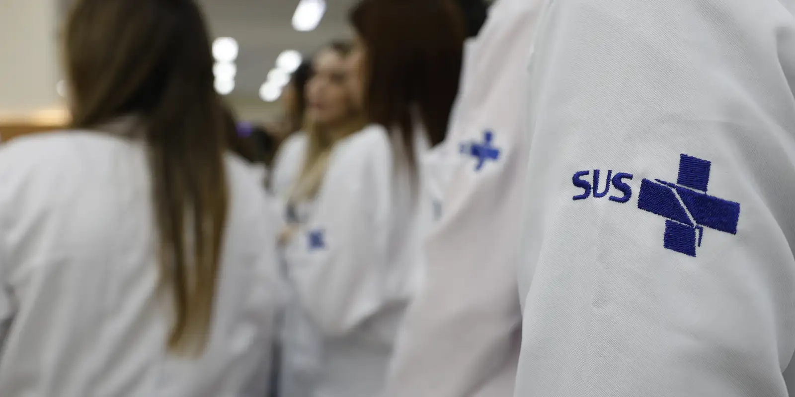Saúde estende atuação de 676 médicos especialistas no SUS