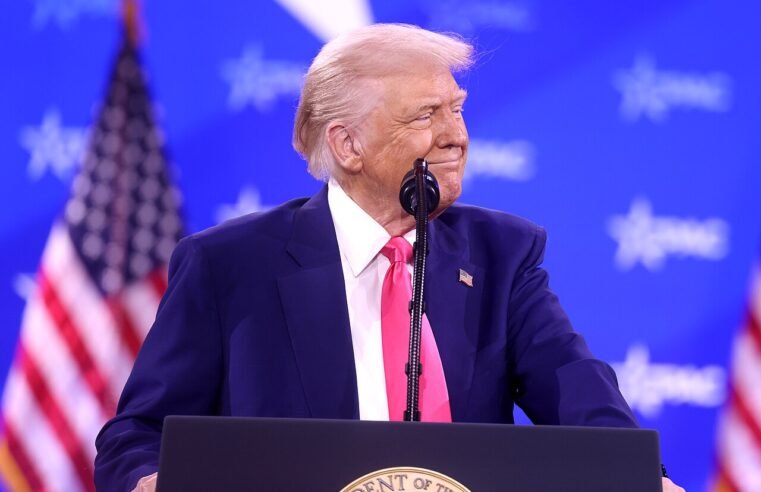 Trump diz que EUA têm ‘controle total’ do Estreito de Ormuz