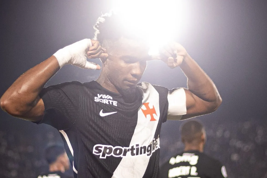 Vasco vira sobre Olimpia e avança às quartas da Sul-Americana