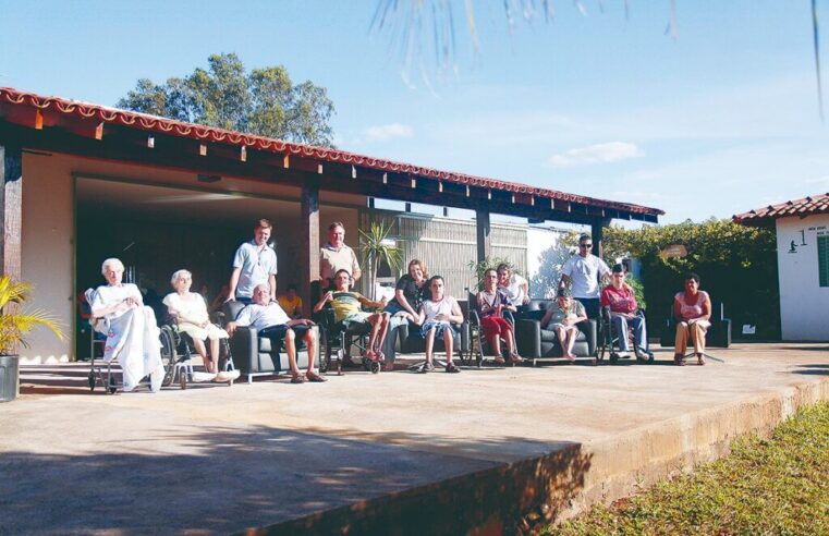Vila do Pequenino Jesus, que completou 17 anos, acolhe 104 pessoas com deficiência e mobiliza voluntários; veja entrevista