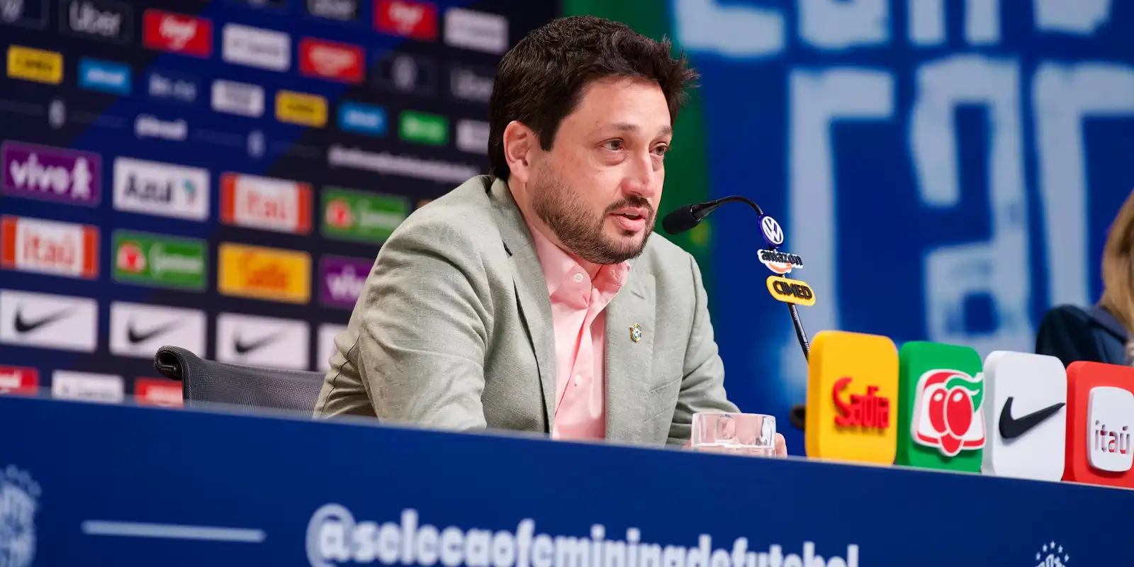 Arthur Elias convoca seleção feminina para amistosos contra Argentina