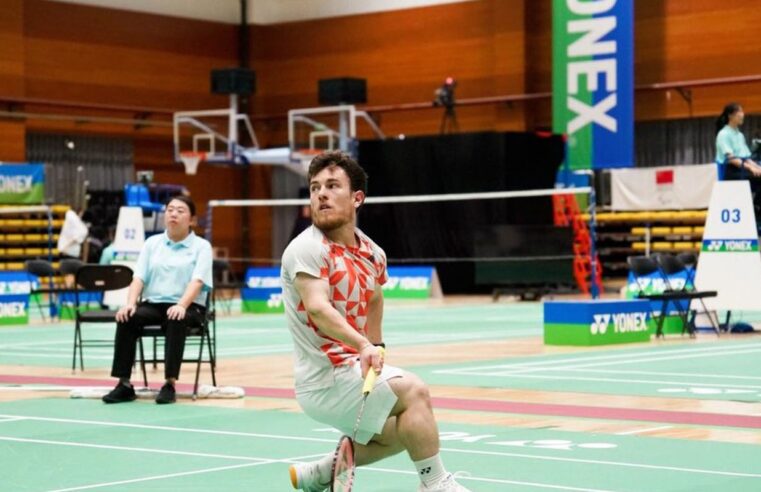 Brasil leva ouro na Copa do Mundo de paratriatlo e no parabadminton