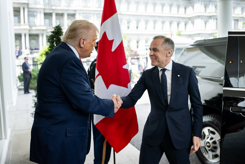 Canadá aplica tarifas de até 50% sobre produtos dos EUA