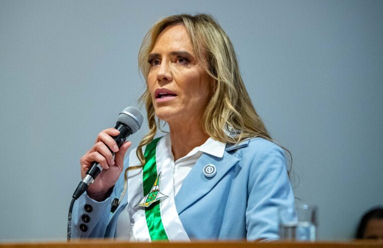 Celina rebate adversários, promete superávit e chama propostas para crise do BRB de “mirabolantes”