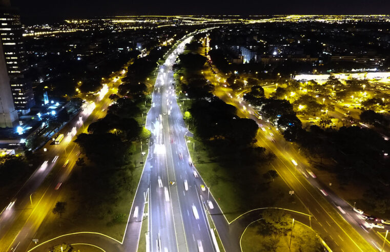 Corridas, filmagens e caminhada alteram trânsito no Plano Piloto