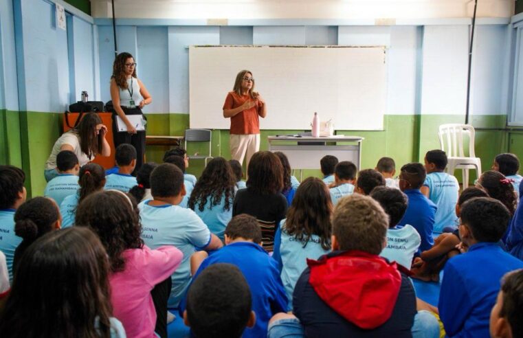 Defensoria leva testes de DNA, nova identidade, serviços de cidadania e cuidado para escolas de ensino especial