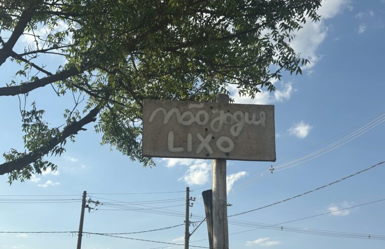 Esgoto e lixo a céu aberto incomodam moradores de bairro no Recanto das Emas