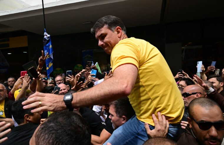 Flávio Bolsonaro lidera com 38% e Lula tem 32% no DF, diz Quaest