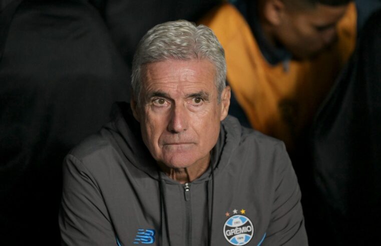 Grêmio demite Luís Castro após sequência ruim do Brasileirão; Felipão assume interinamente