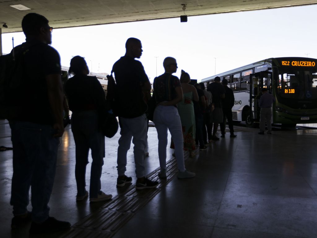 Justiça atende parcialmente GDF e impõe limites à greve dos rodoviários