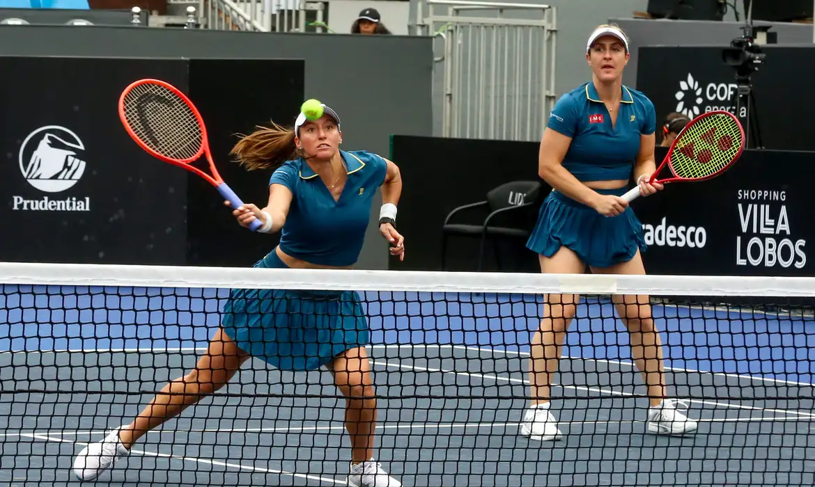 Luisa Stefani avança às semifinais do SP Open por W.O.