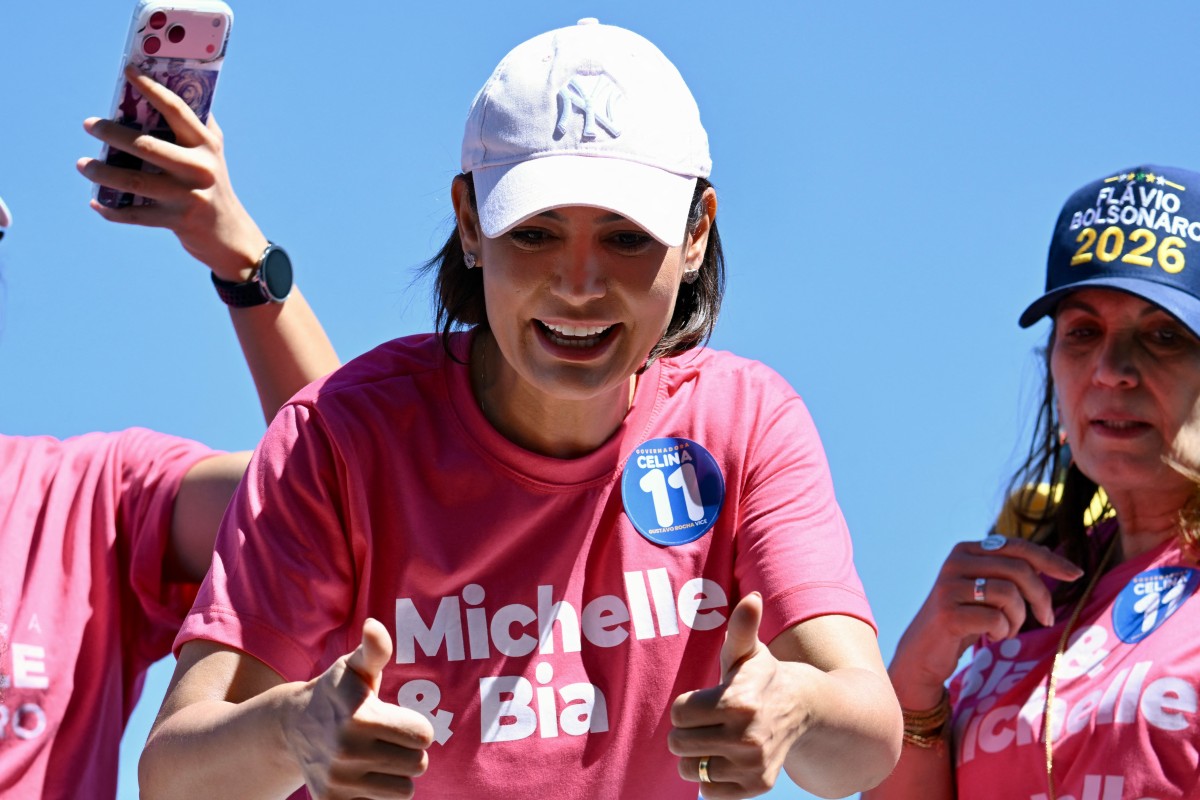 Michelle lidera disputa pelo Senado no DF com 40,8%, aponta Igape