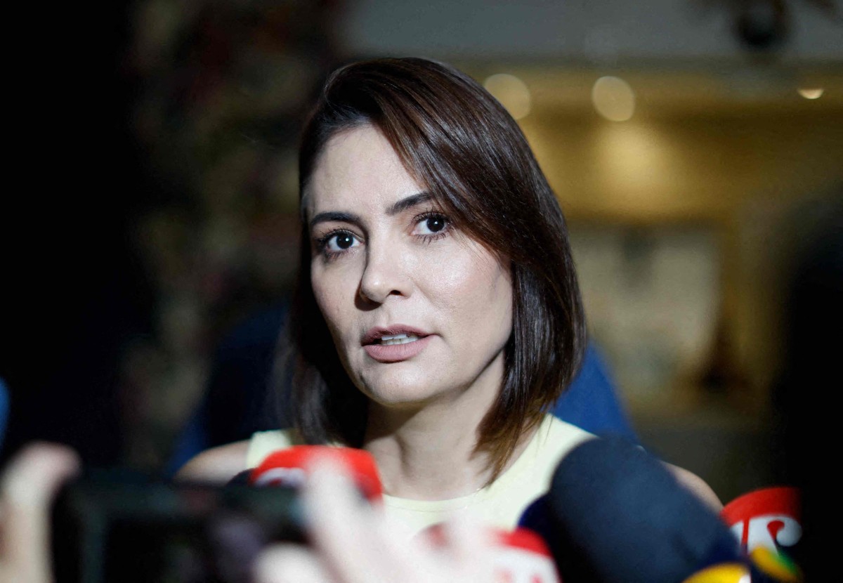 Michelle mantém vantagem e lidera corrida pelo Senado no DF com 27,9%