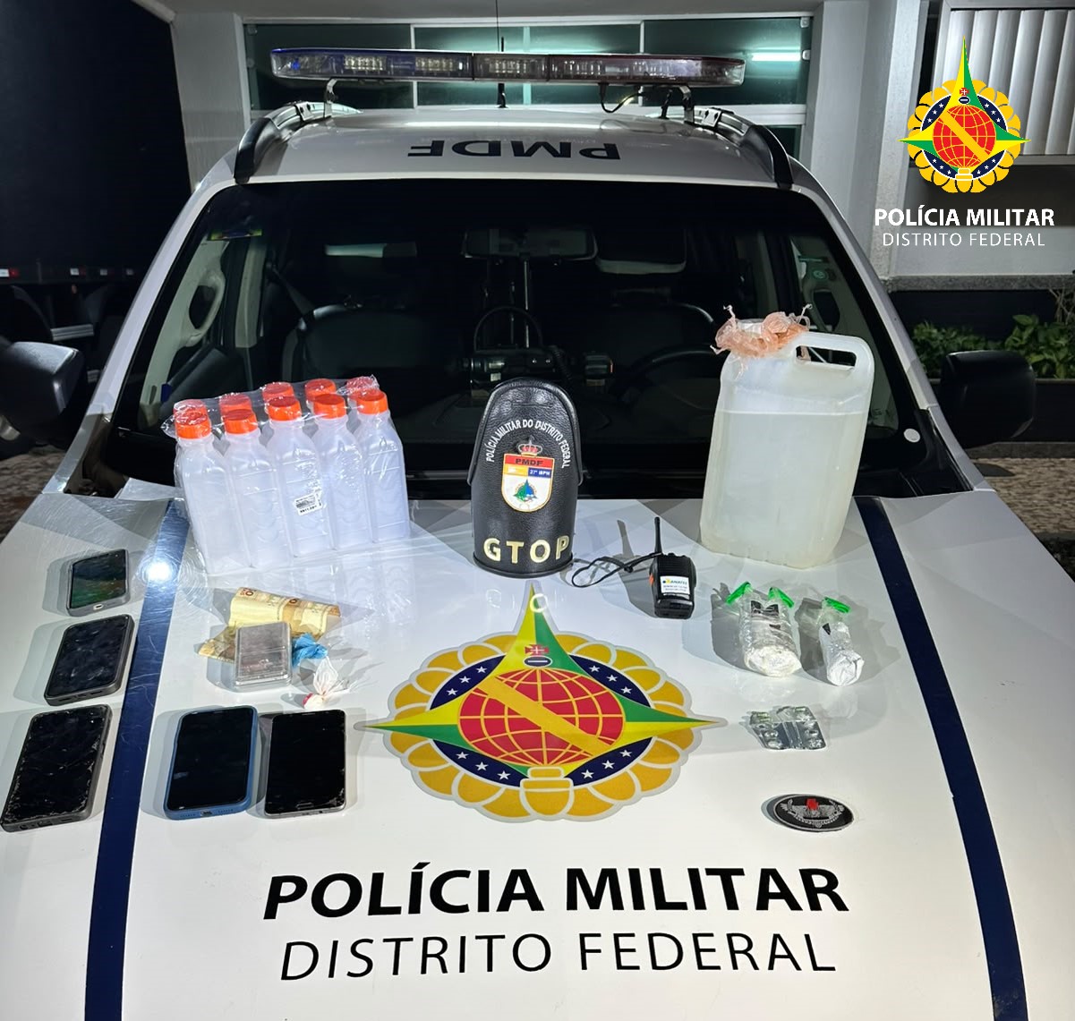 PM prende quatro adultos e apreende adolescentes por suspeita de tráfico no Recanto das Emas