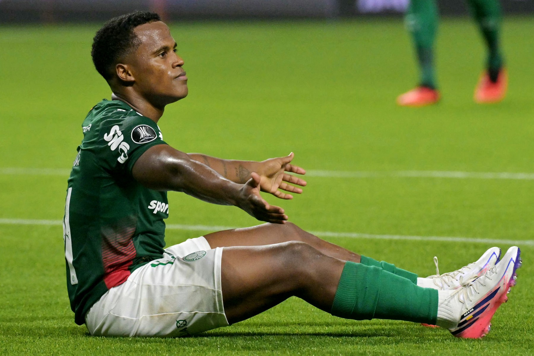 Palmeiras perde gols e fica no zero com o Grêmio em Porto Alegre