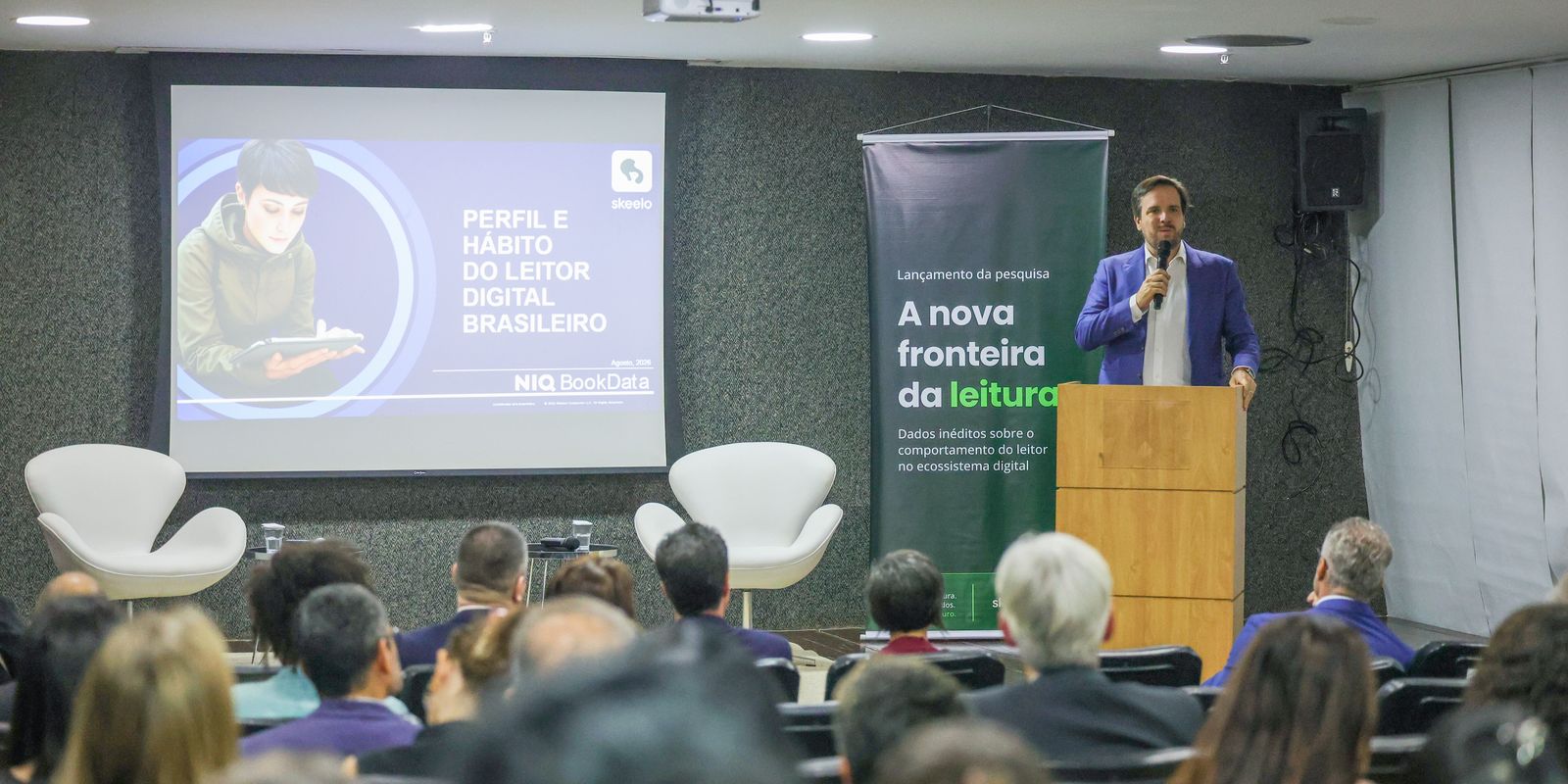 Pesquisa mostra que celular impulsiona a leitura digital no Brasil