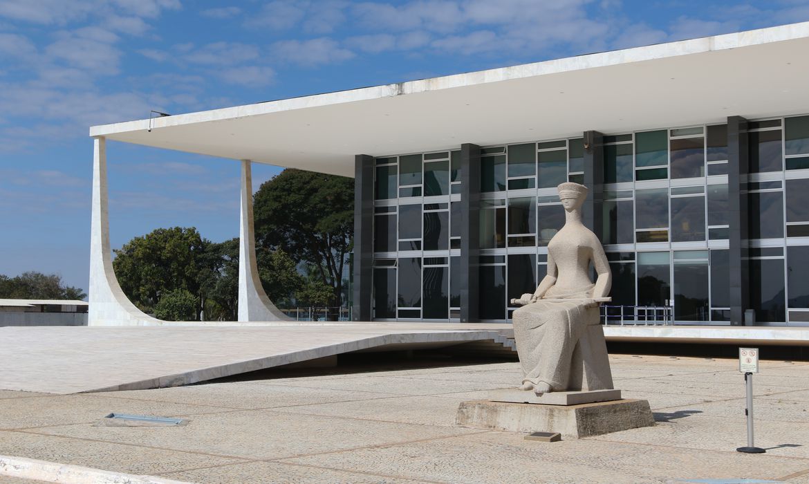 Praça dos Três Poderes será fechada para julgamento no STF