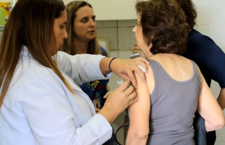 SUS amplia cobertura de vacina Pneumo 20 para maiores de 85 anos