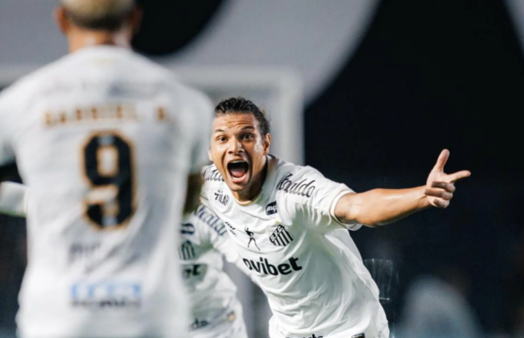 Santos vence Atlético-MG por 2 a 0 e abre vantagem nas quartas da Sul-Americana