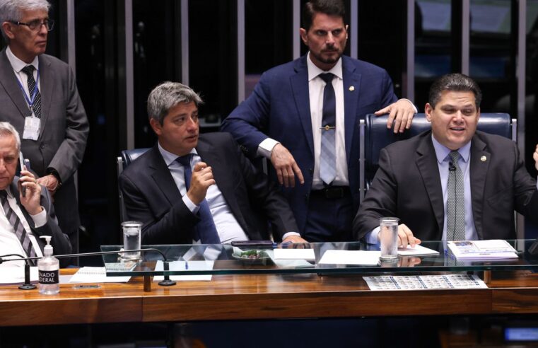 Alcolumbre retira PEC da Segurança Pública da pauta do Senado