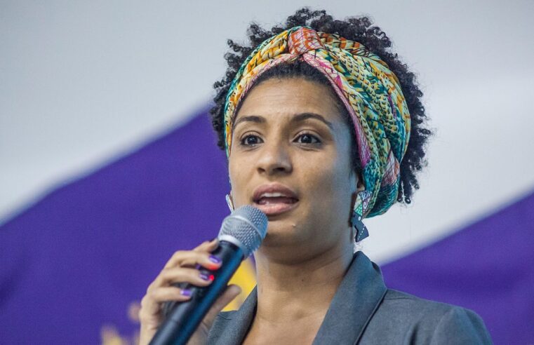 Bolsonaristas ofendem memória de Marielle Franco em ato no Rio