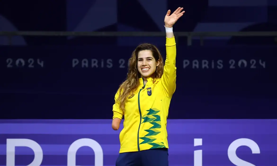 Brasil lidera Grand Prix de parataekwondo em Paris com seis medalhas
