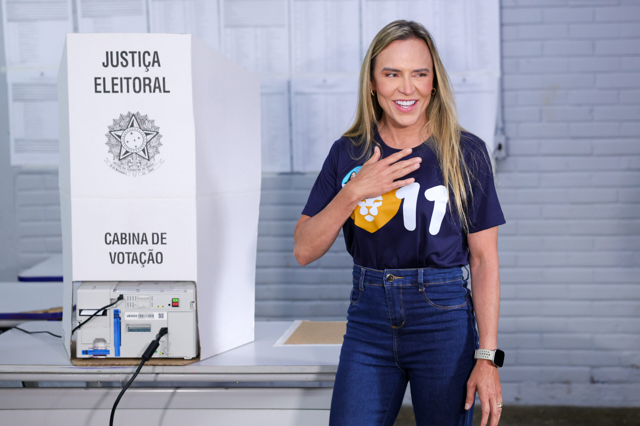 Celina Leão tem 60,7% dos votos válidos contra Leandro Grass, aponta pesquisa