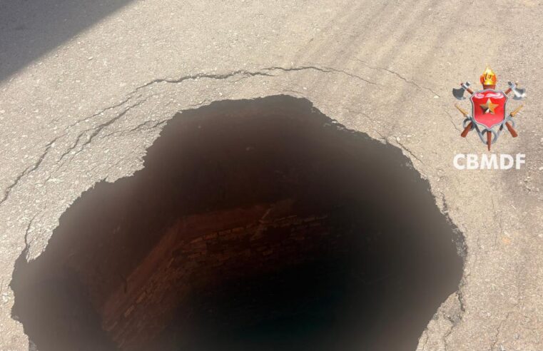 Cratera de quatro metros de profundidade é isolada na 714 Norte