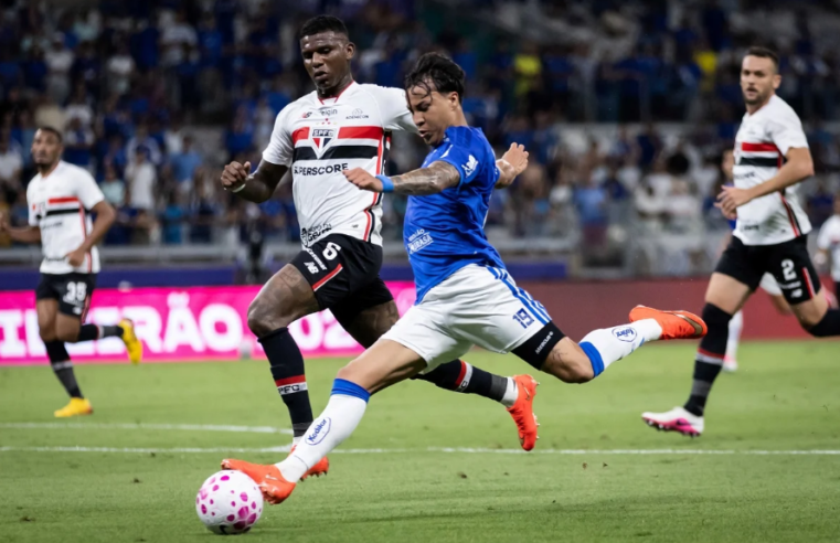 Cruzeiro vence São Paulo e assume quarta posição do Brasileirão